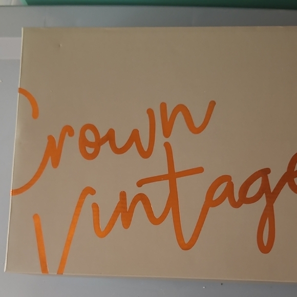 NWT Crown Vintage Tan Espadrille Wedges - Picture 3 of 5